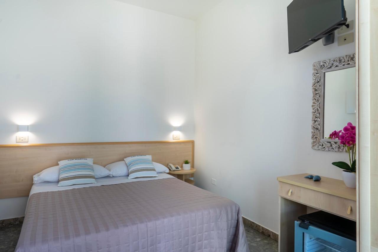 Hotel Constellation Rimini Buitenkant foto