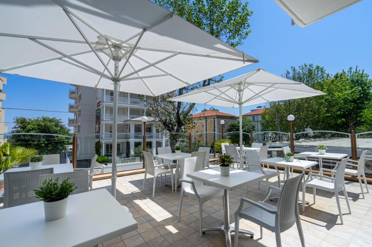 Hotel Constellation Rimini Buitenkant foto