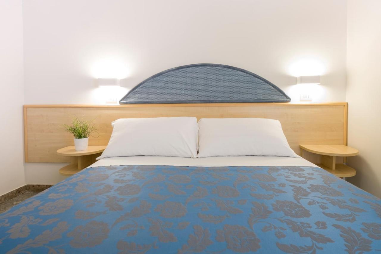 Hotel Constellation Rimini Buitenkant foto
